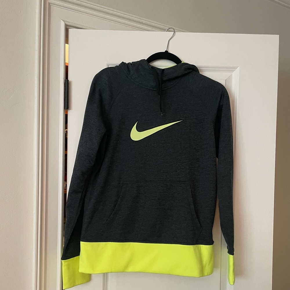 Nike Women’s Sweatshirt